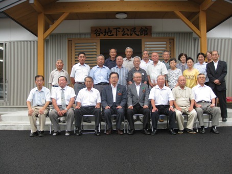 写真：草の根地域訪問の様子2