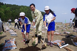 写真：植樹祭2