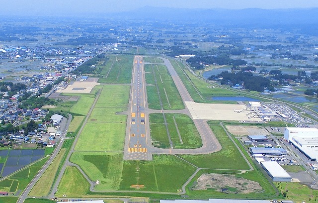 写真：空から見た「いわて花巻空港」1
