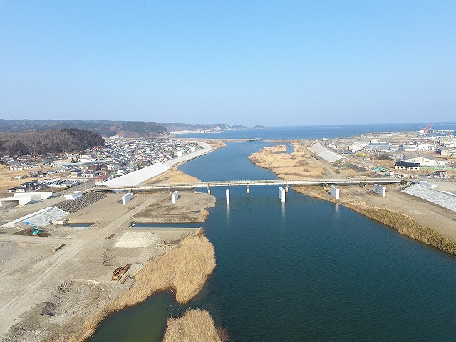 湊橋の空撮画像