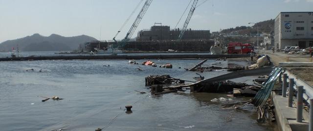 写真：大船渡漁港（平成23年3月震災時）