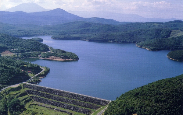 岩洞湖の写真