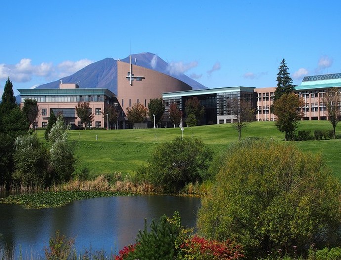 県立大学のキャンパスの写真