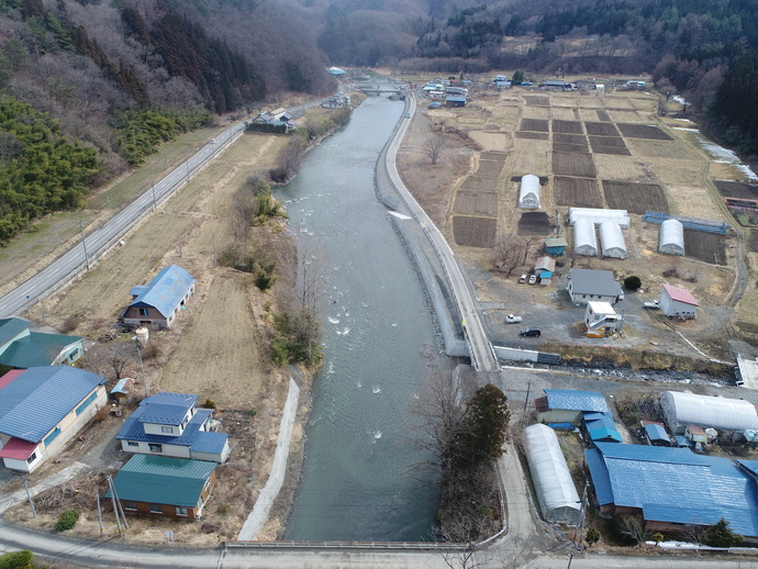 本陳沢橋上流写真2