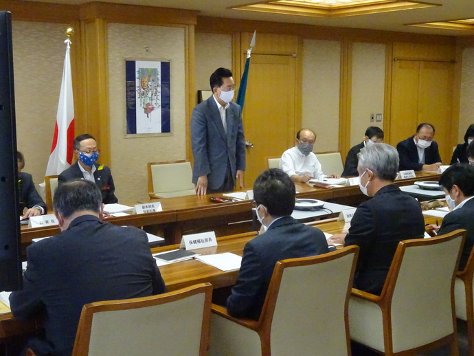 台風復興本部会議写真