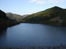 八幡平市根石地区から見る根石ダムの景観