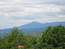 盛岡市岩山展望台から見る姫神山の景観