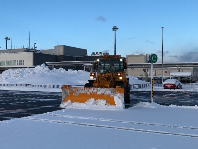 ホイールドーザー除雪車の写真