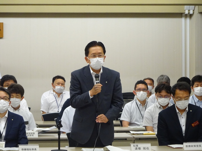 写真：委員会の様子1