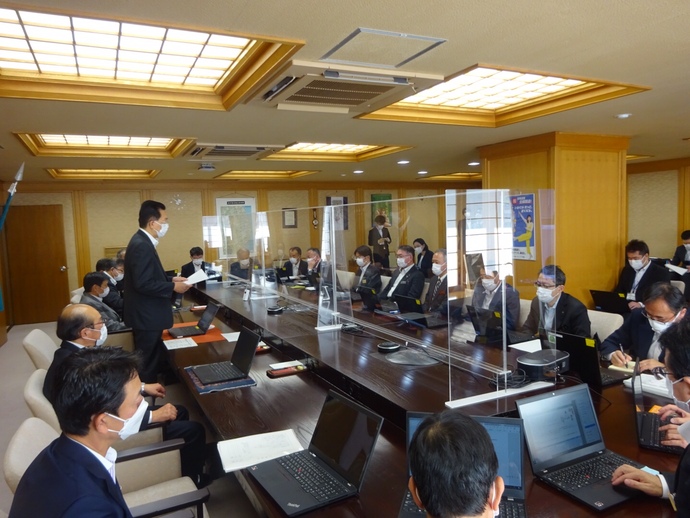 写真：会議の様子1