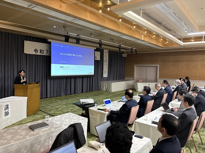 第3回ラウンドテーブル講演会の様子