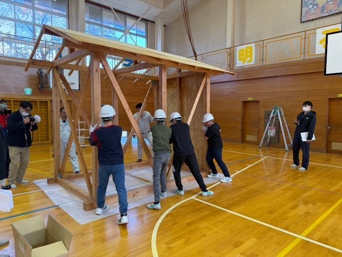 令和7年度「世代をつなぐ防災・住まいの耐震授業」を開催しました