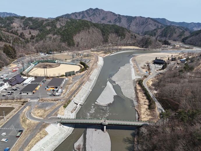 【令和7年5月2日掲載】平成28年台風第10号豪雨災害に伴う岩泉町小本川の改良復旧工事の状況を、現地の写真でお知らせします！