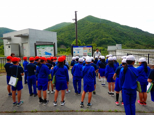 写真：鷹生ダム1