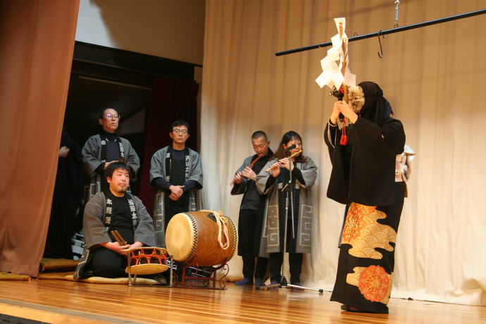 遠野太神楽「おかめの舞」