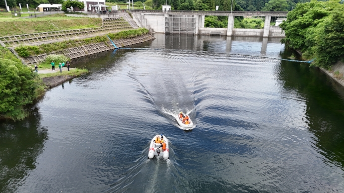 湖面巡視
