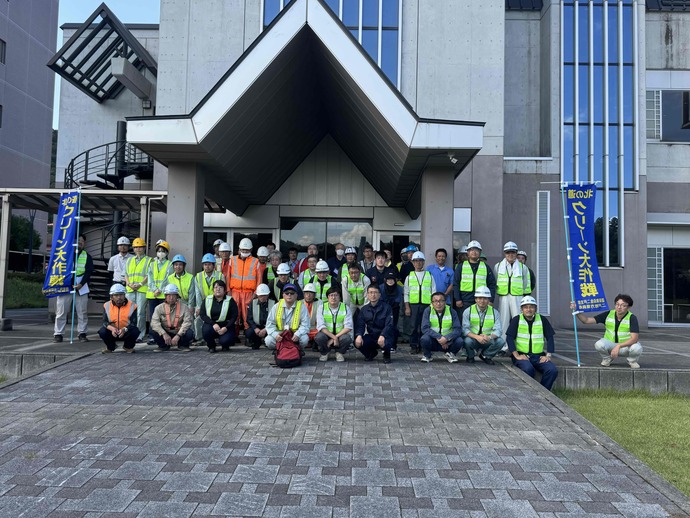 【令和7年10月16日掲載】北の道クリーンキャンペーン（道路の環境美化活動）が開催されました！