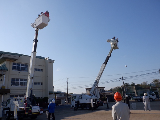 高所作業車乗車