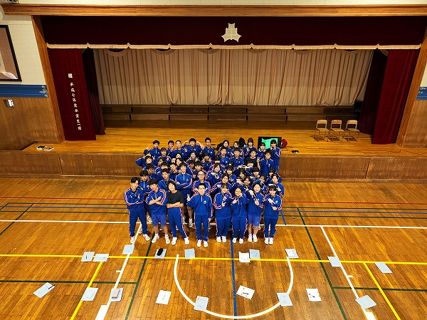 【令和7年11月12日掲載】盛岡市立松園中学校で建設業体験学習会を実施しました！