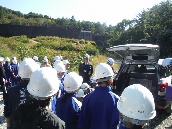 ドローンを使った砂防施設見学