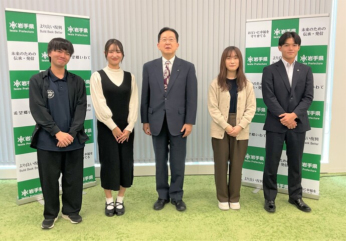 写真：懇談会の様子1