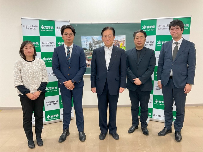 写真：懇談会の様子1