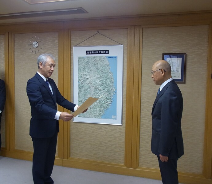 佐々木副知事から伝達