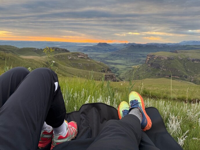 山頂から撮影した景色