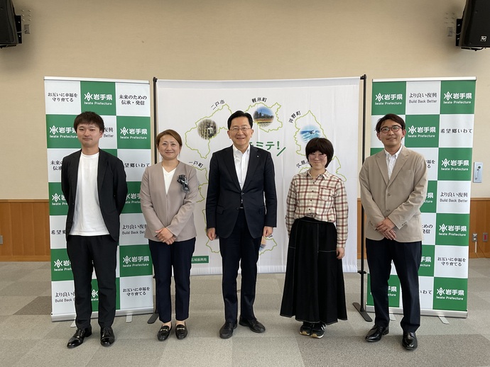 写真:懇談会の様子1