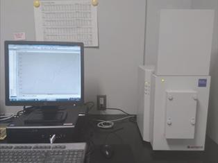 近赤外分光分析装置の写真