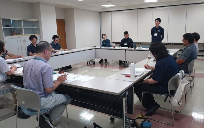 学生と農業関係者との懇談会の様子