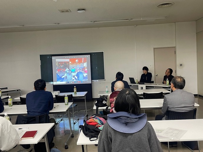 佐藤氏の講演の様子