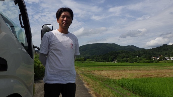 金取地区の農地と胴具足山と多田さん