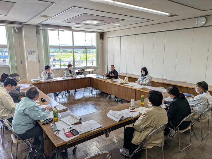 打合せ会を行っている様子