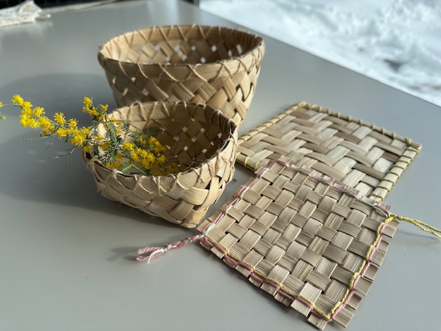 カゴとコースター