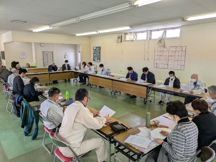 総会を行っている様子