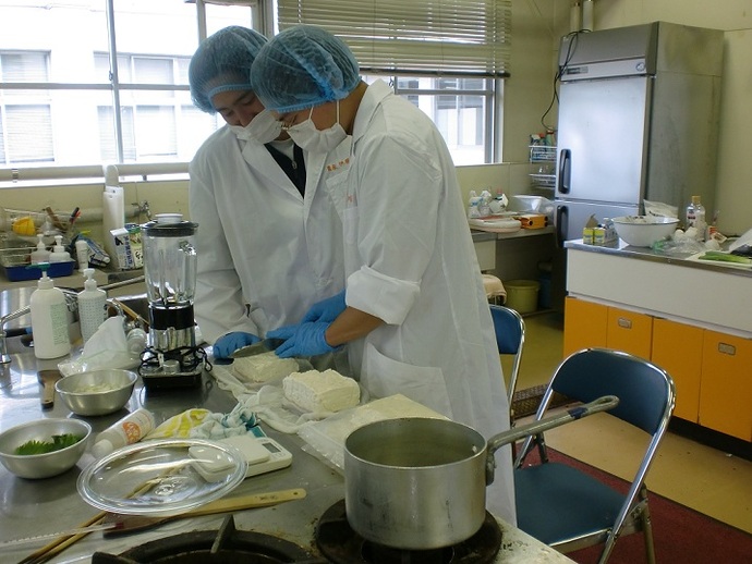 豆腐加工実習