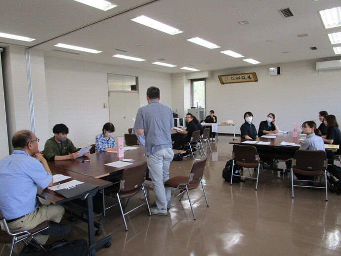 意見交換会の様子　各産直の代表者が今後取り組んでみたいことを発表しました 