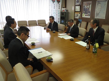 南部杜氏協会会長表敬の写真