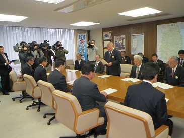 TPP等岩手県民会議による要請の写真