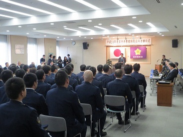 岩手県警察特別出向者離任式の写真