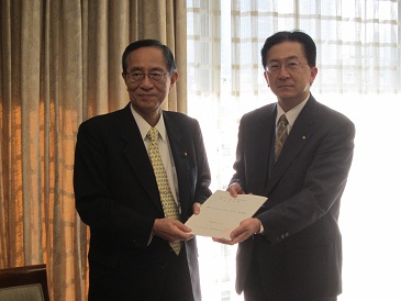 自民党細田幹事長代行への要望の写真