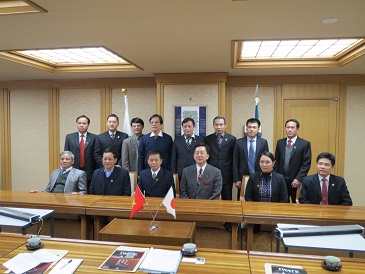 ベトナム首相府幹部職員表敬の写真