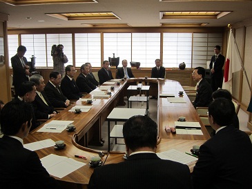 民主党岩手県総支部連合会・岩手県議会民主党要望の写真