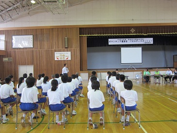 野田中学校復興教育授業参観の写真