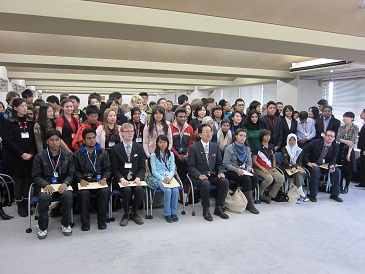 ジャパン・スタディ・プログラム参加外国人学生表敬の写真