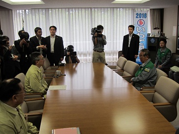 東京都知事面談の写真