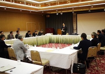 圭陵会院長会との懇談会の写真