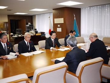 土地改良事業団体連合会からの要請の写真