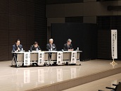 日本自治学会第10回総会・研究会　パネルディスカッションの写真